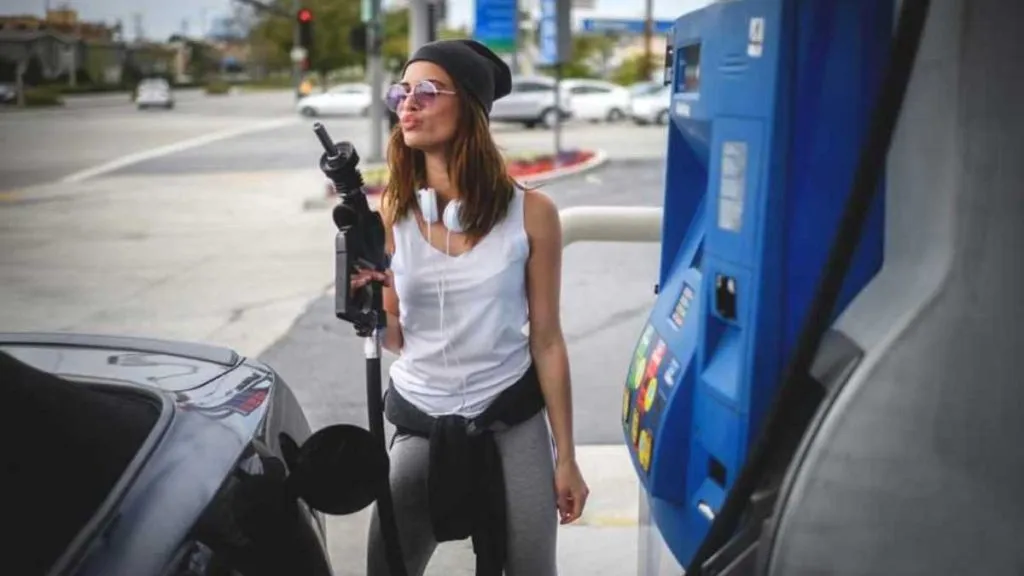 Master the art of self-serving at an Adnoc petrol pump with this comprehensive guide. Fuel up efficiently and confidently!