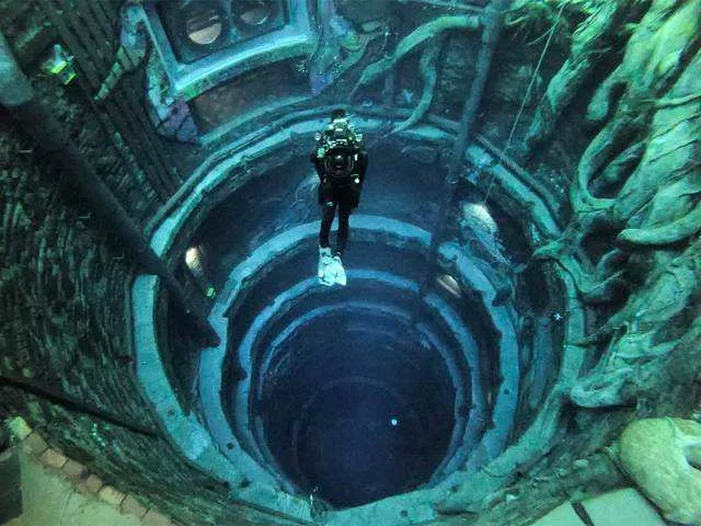 deep dive dubai