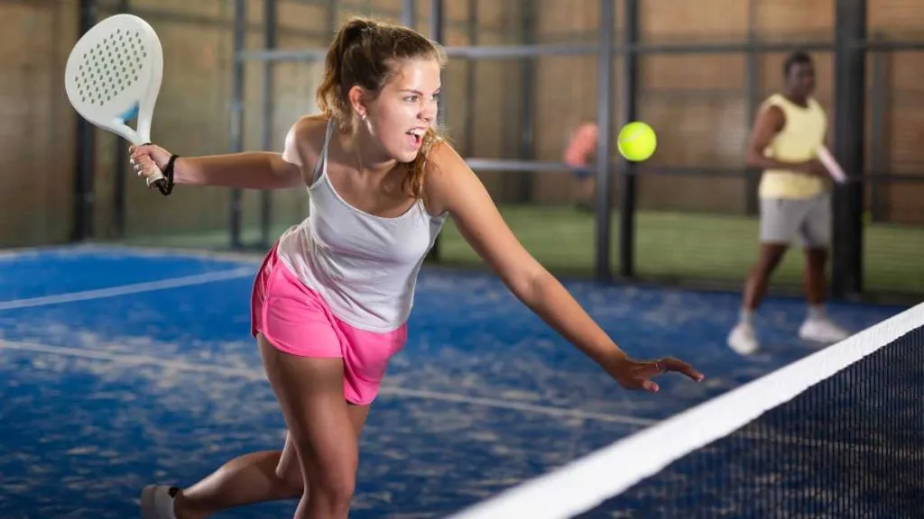 Padel Tennis in Ras Al Khaimah! The biggest sporting craze in the UAE