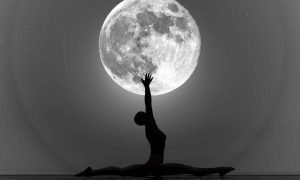 Full Moon Yoga in Ras Al Khaimah