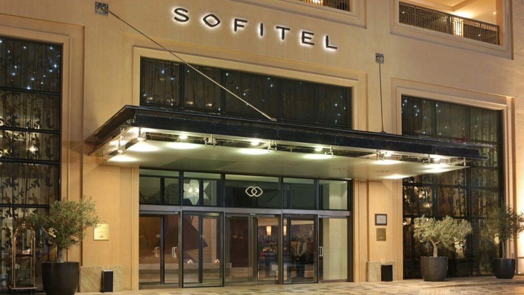 Once open, the property will present 300 keys including contemporary rooms, suites and villas providing views of the gardens, the golf course or the sea. Moreover, the hotel will present six stylish restaurants serving excellent cuisine from around the globe