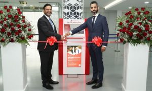 RAKBANK Business Banking Managing Director Dhiraj Kunwar (left) and Anas Hijjawi, RAKEZ Chief Commercial Officer, during the opening of RAKBANK’s Quick Apply digital kiosk at RAKEZ Service Centre – Al Hamra.