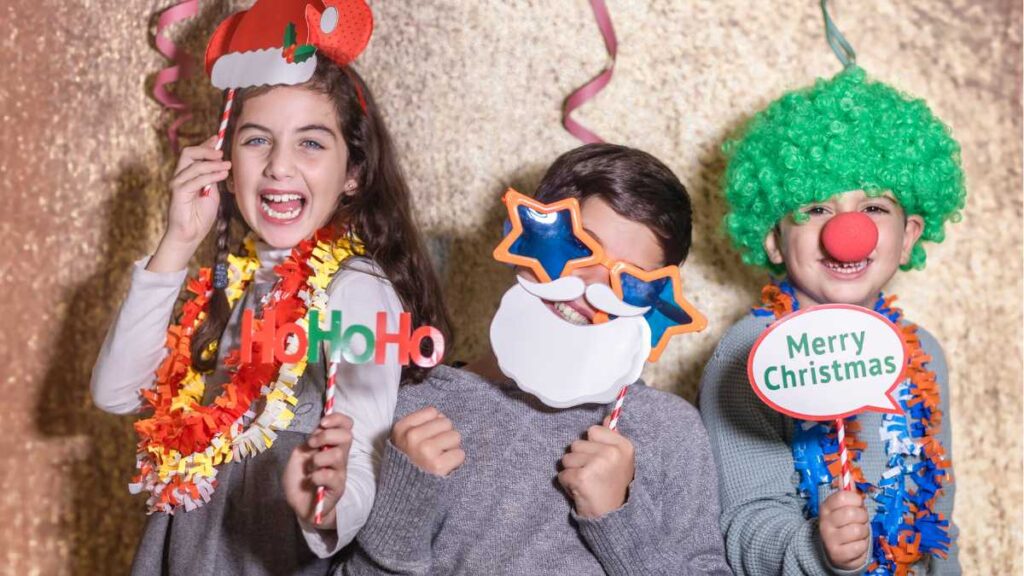 Christmas Eve & Christmas Day Kids’ Society Program