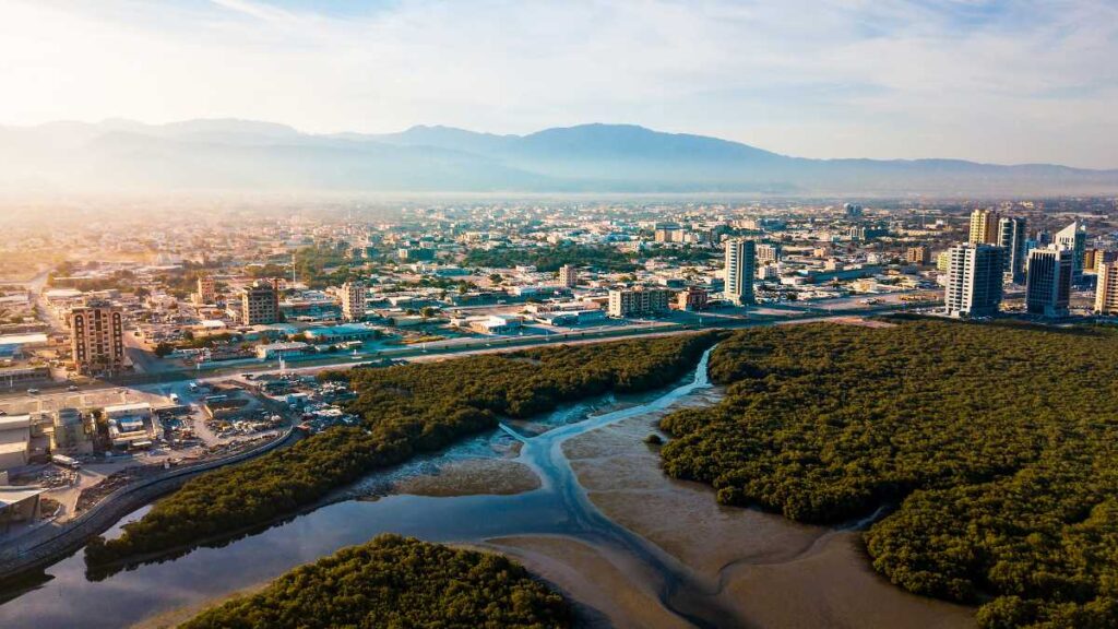 RAK Expat Crisis Guide: What to Do, Who to Call, and Where to Go Right Now